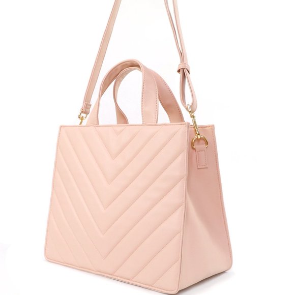 Quilted vegan leather tote - Picture 2 of 5